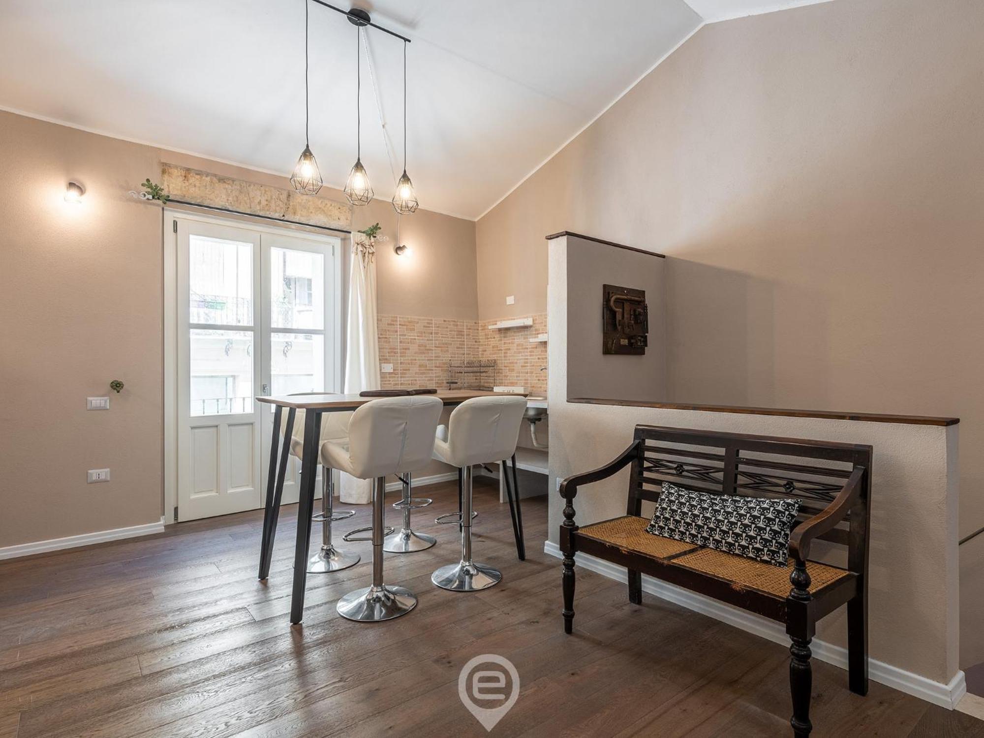 Promenade Boutique Rooms - City Centre Каляри Екстериор снимка