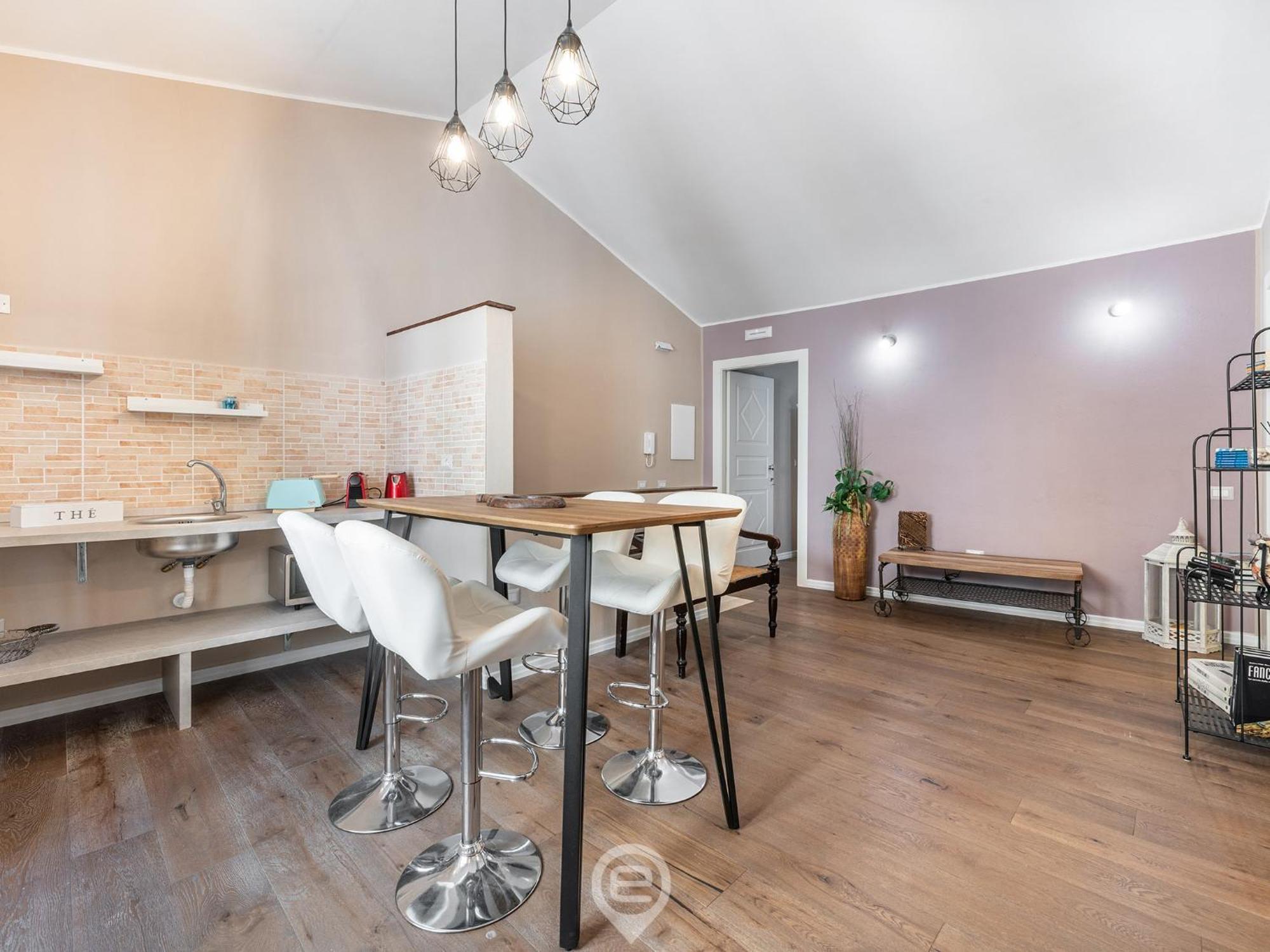 Promenade Boutique Rooms - City Centre Каляри Екстериор снимка